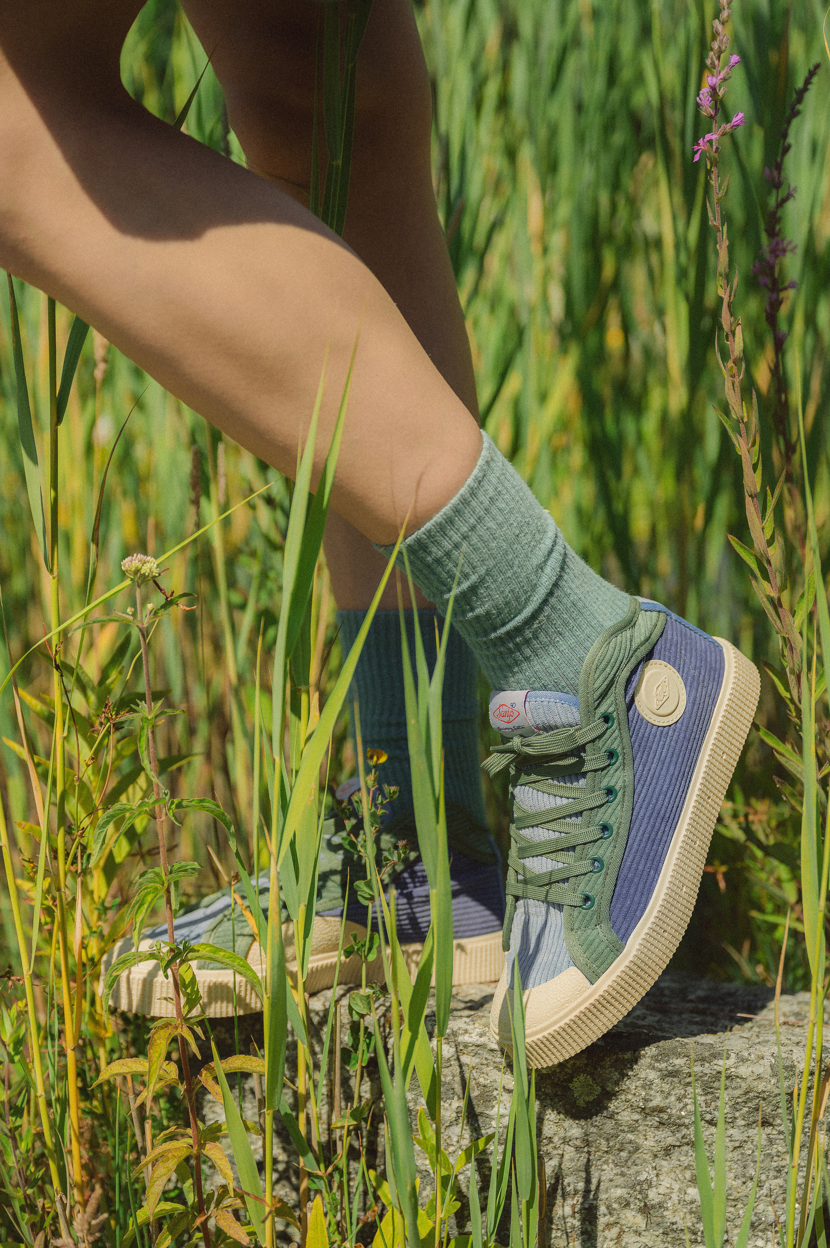 Com a nova coleção da Sanjo, o outono vai ter mais cor (e muito estilo). Espreite os modelos