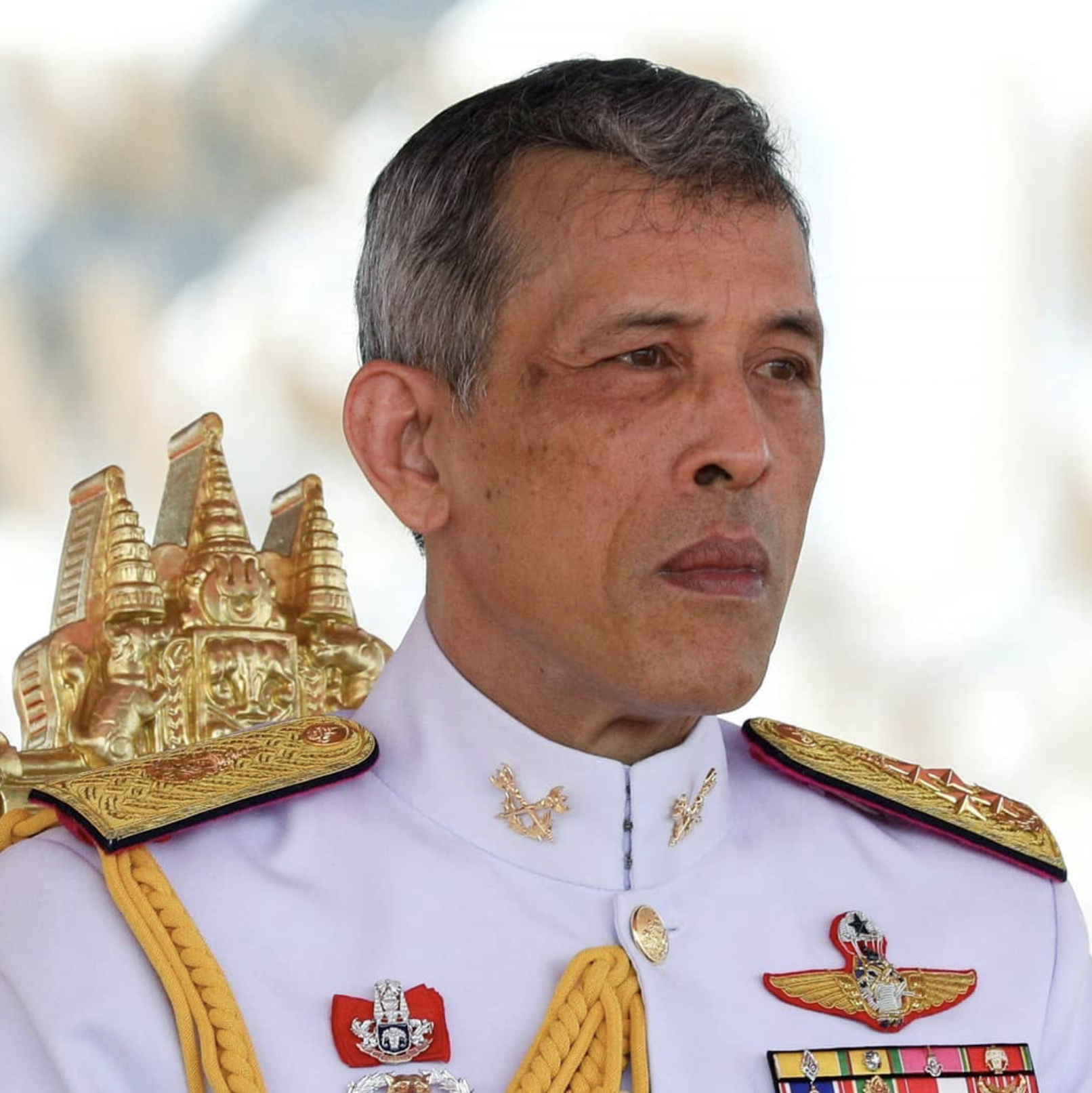 De 40 mil casas a 50 iates. Sabe quem é Maha Vajiralongkorn, o rei mais rico do mundo?