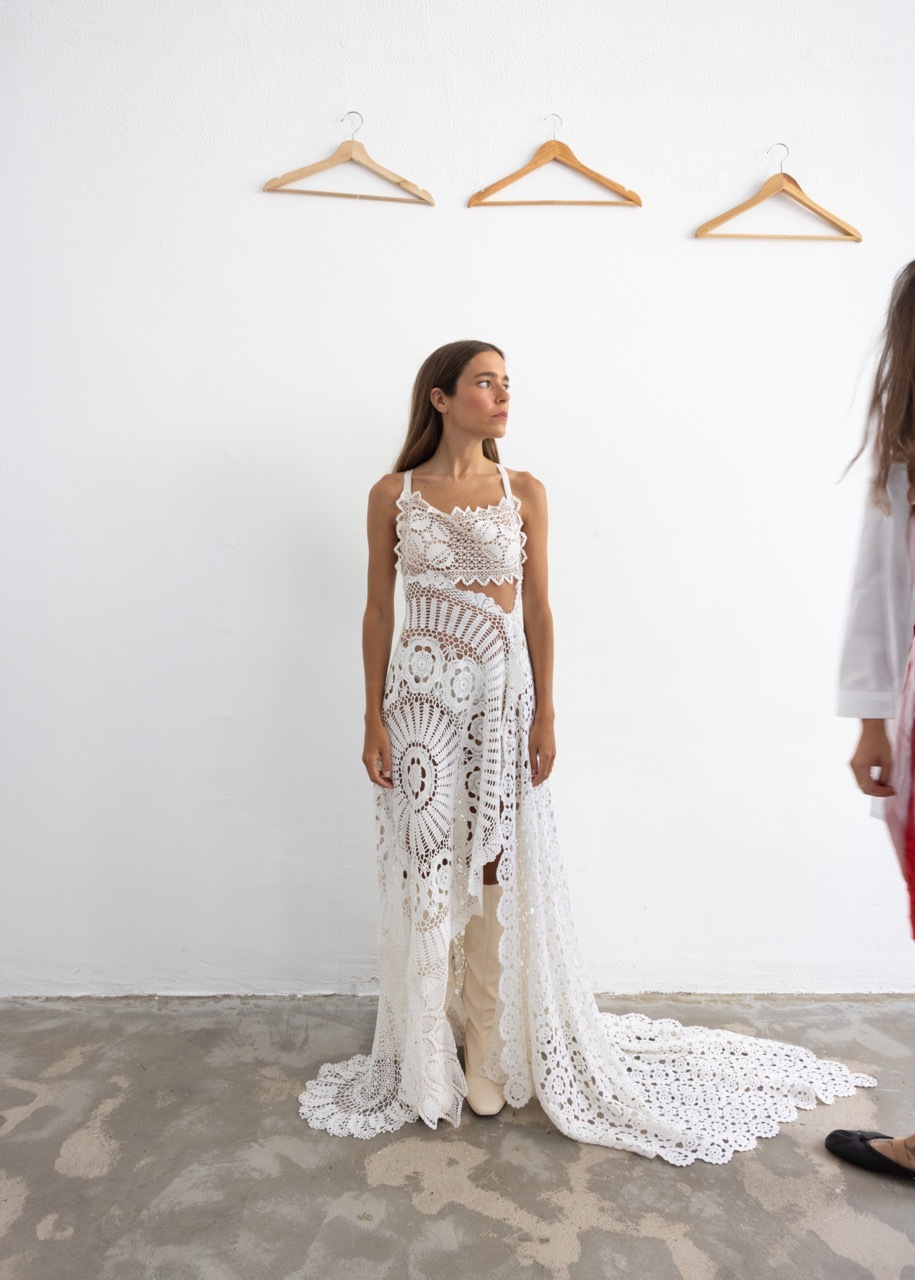 Noivas de 2024, corram para a Parfois. Há uma coleção com vestidos e acessórios para arrasar no grande dia