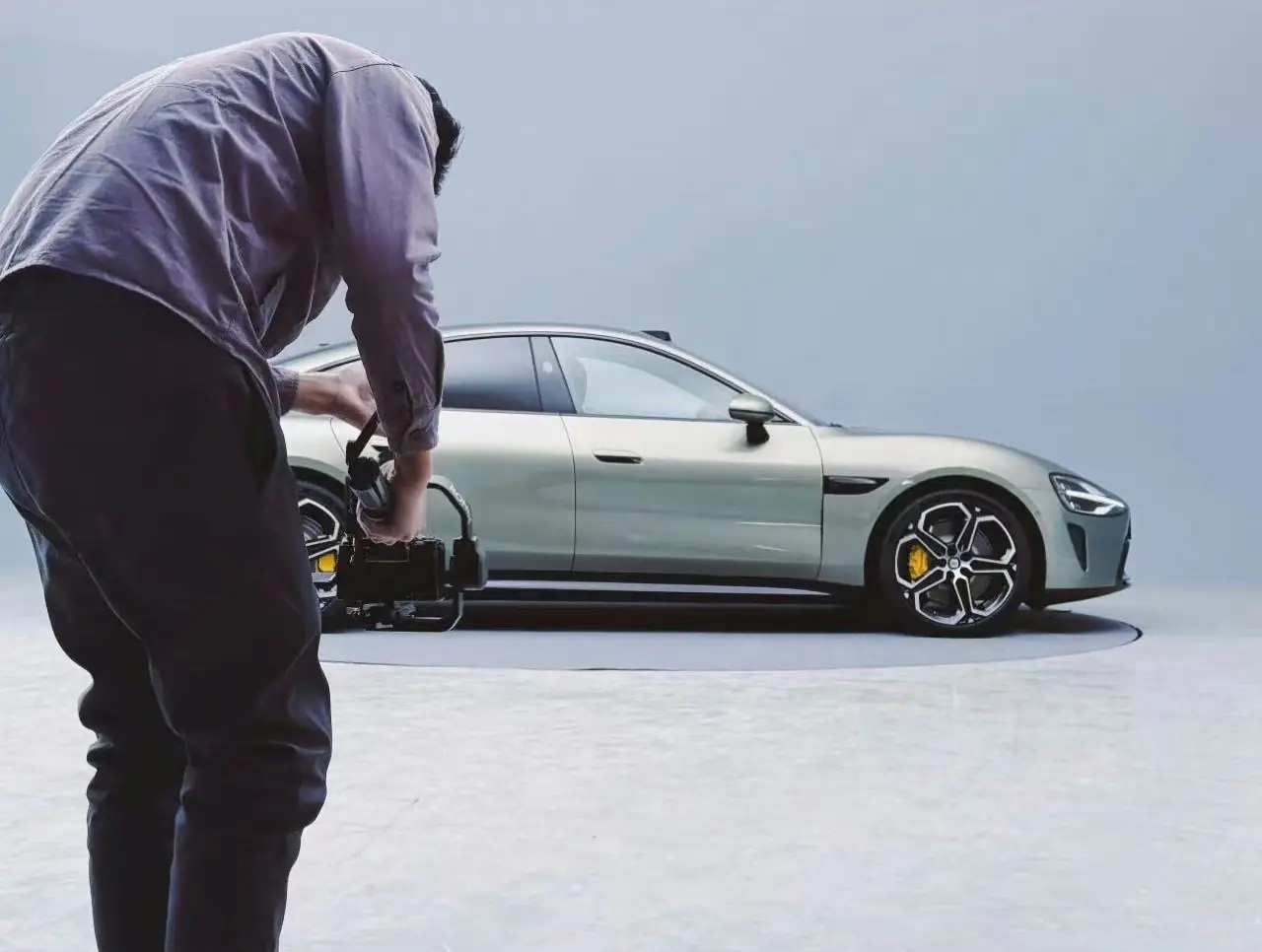 Xiaomi já estará pronta para estrear o seu primeiro automóvel elétrico e há novas imagens