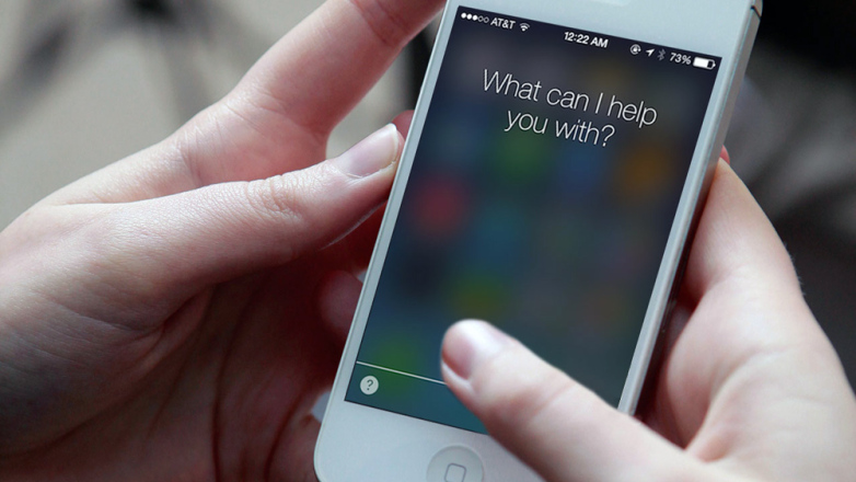 Porque é que a “Siri” é uma mulher? Há uma campanha pela igualdade de género nas assistentes virtuais