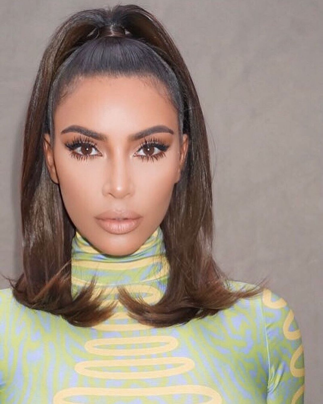 Erro de Photoshop volta a comprometer Kim Kardashian
