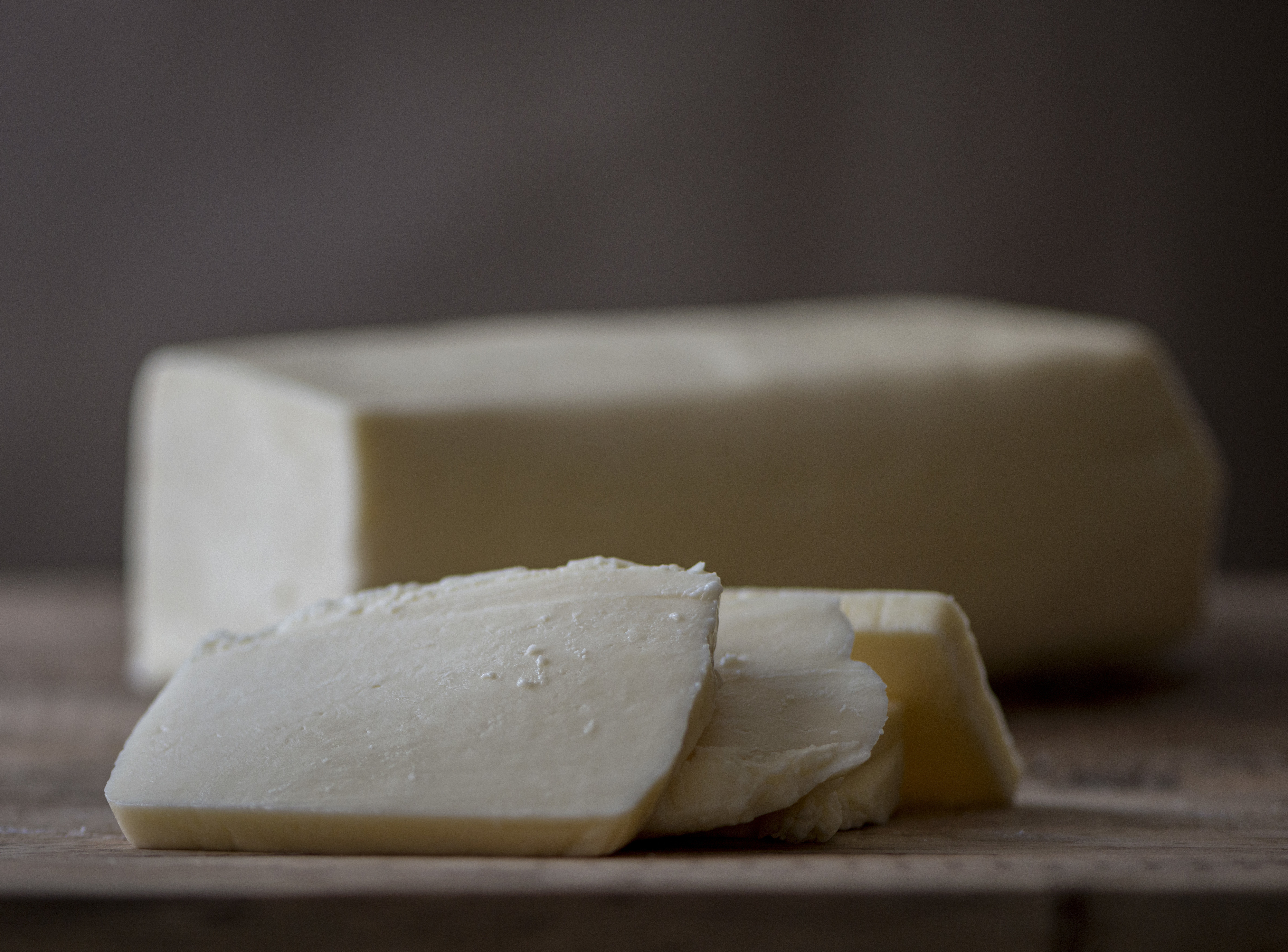 Queijos brasileiros para a época festiva? Há novidades e são feitas em Portugal