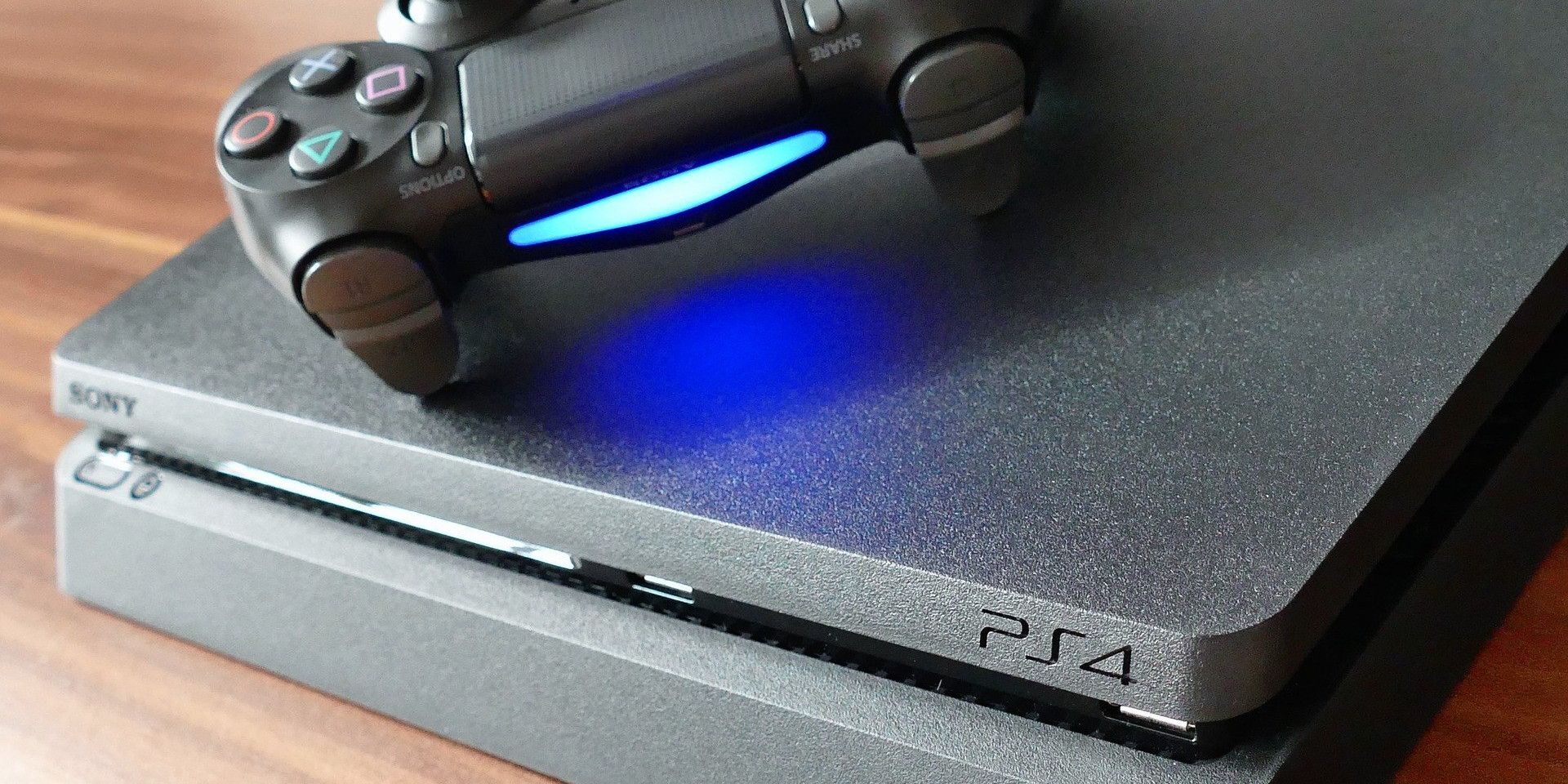 Sony vai continuar a produzir a PlayStation 4 para fazer face à falta de consolas de nova geração