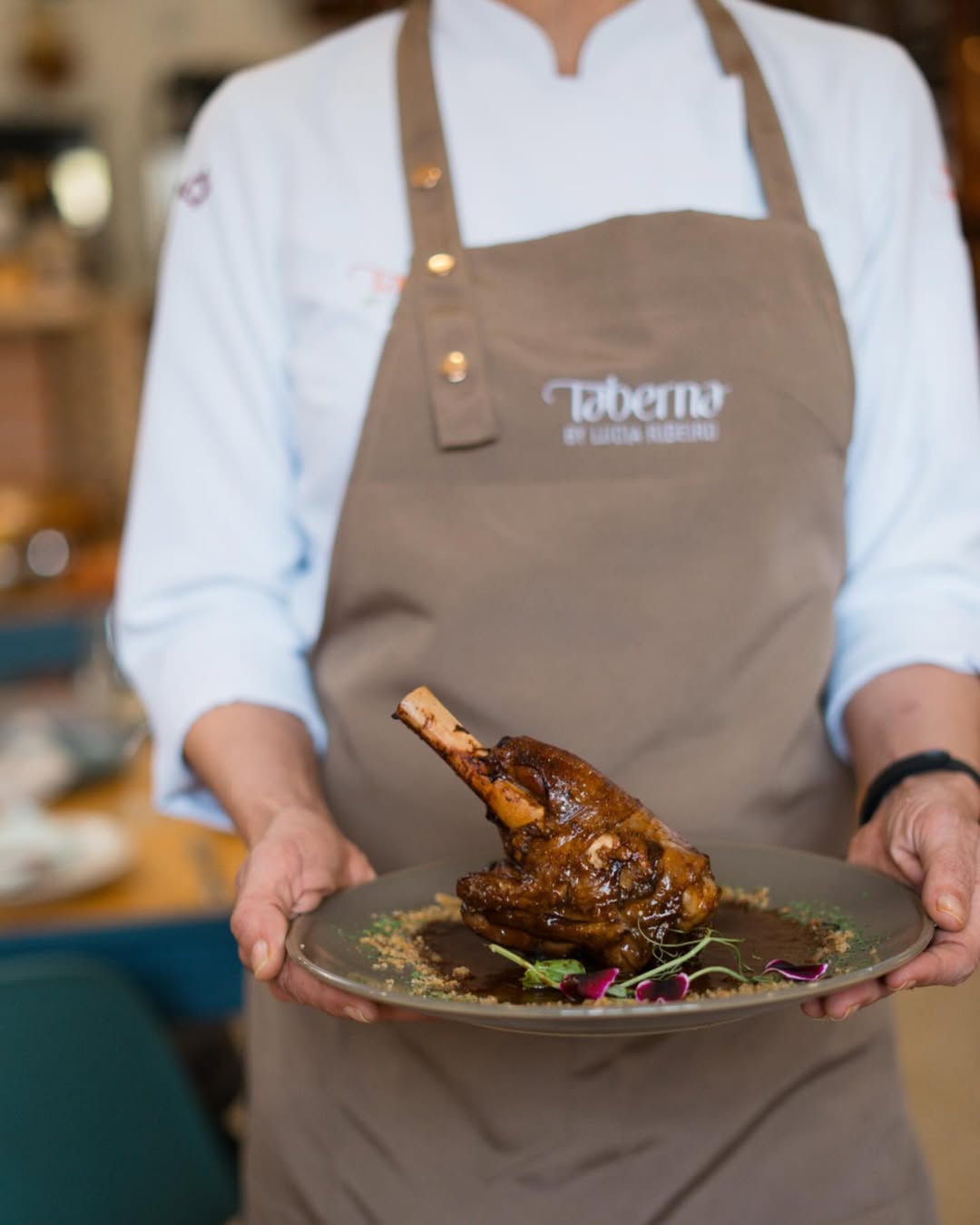 A Taberna. O novo spot de Almancil onde pode comer os melhores baos, tibornas e peixe ao sal