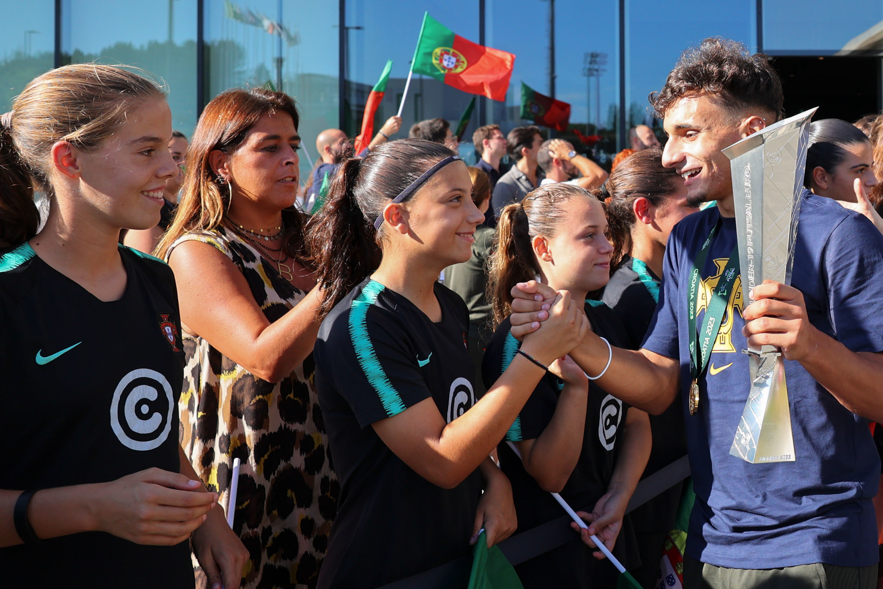 Seleção sub-19 de futsal deu o 32.º título à FPF