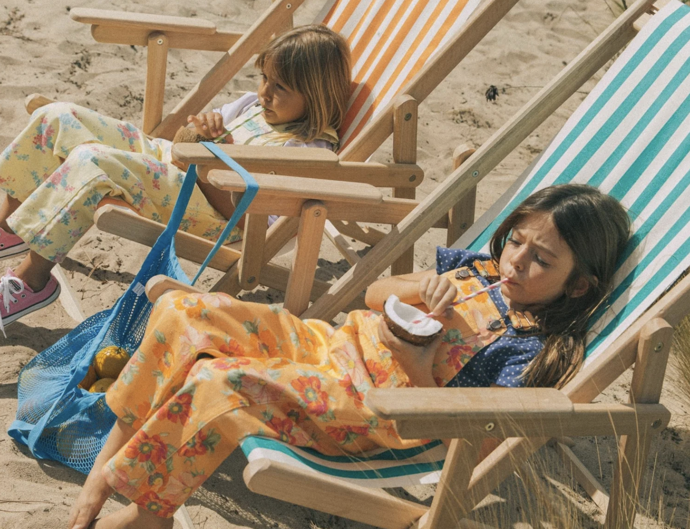 Já é “Verano” na Favorite People. Espreite a nova coleção de jardineiras da marca infantil das manas Rugeroni
