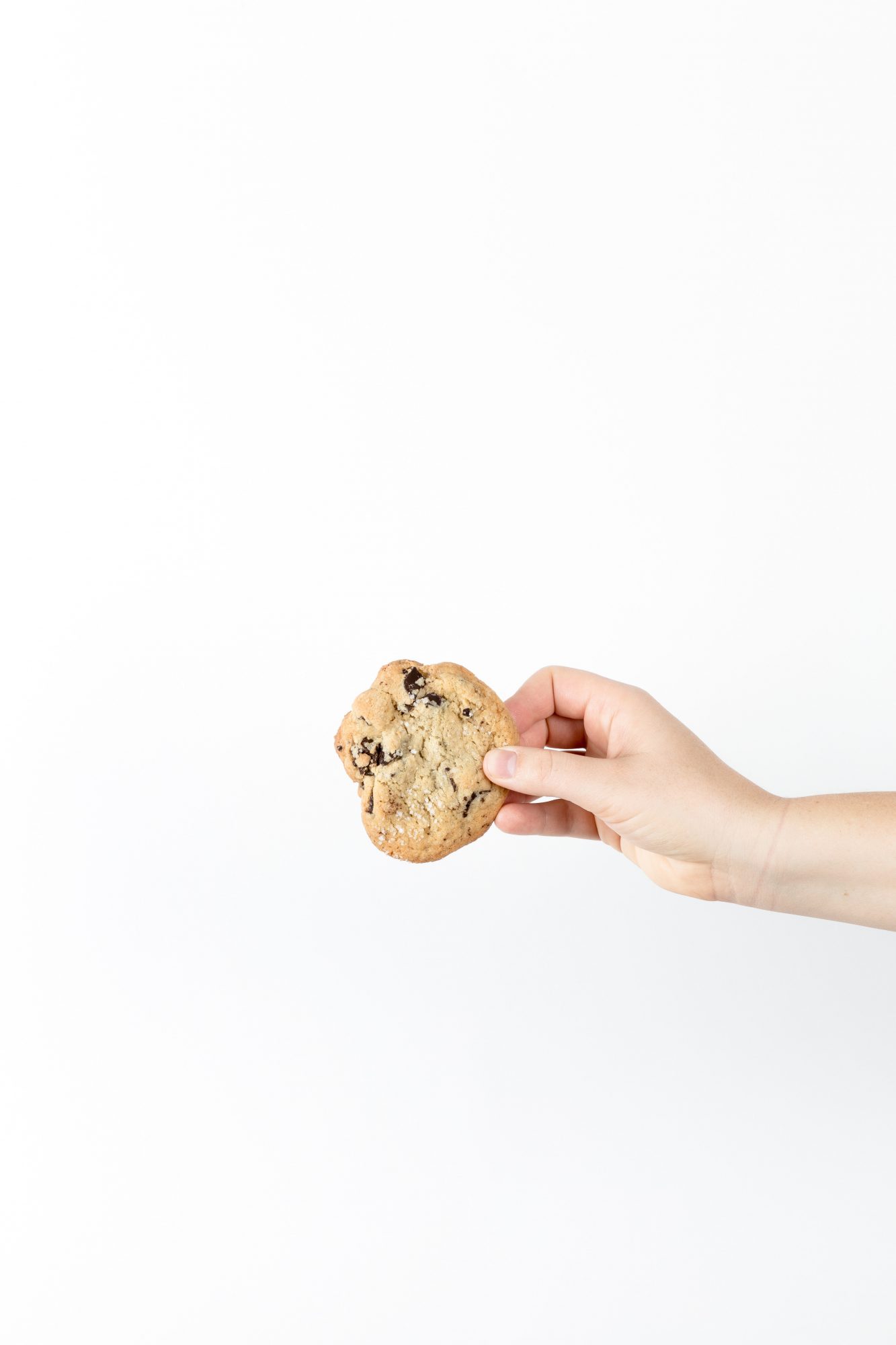 Os piores alimentos que encontrámos à venda no bar de cinco escolas