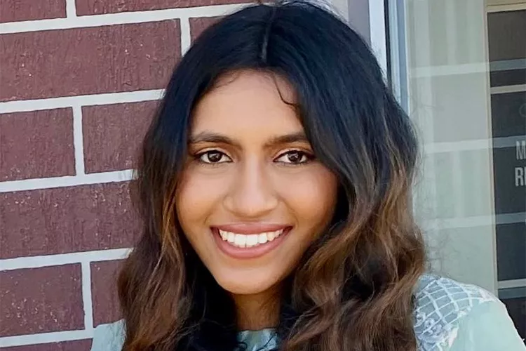 Esta foi a última coisa que Asra disse ao marido antes do avião em que seguia se despenhar