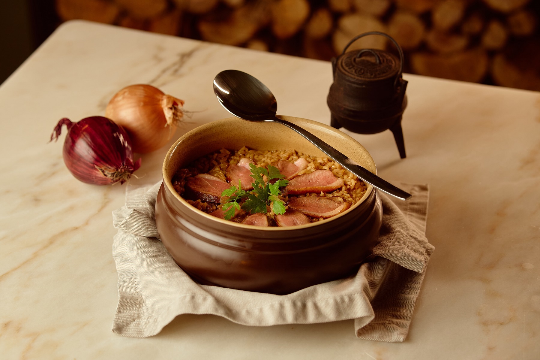 Das francesinhas às bowls e ao húmus. 10 restaurantes novos para experimentar este fim de semana