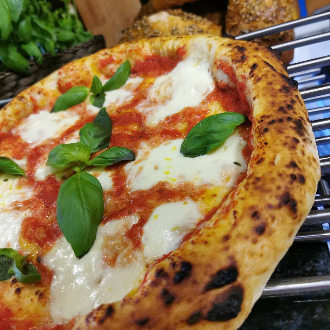 Um restaurante para comer em casa. As pizzas vencedoras do Di Nando, em Ponte da Barca