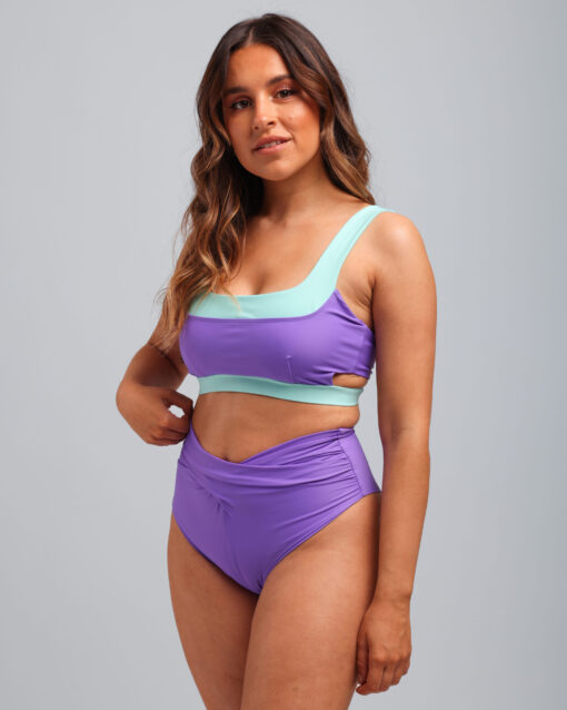 Aqui está a nova coleção de swimwear da influencer Adri Silva. Veja as fotos dos modelos da Famm