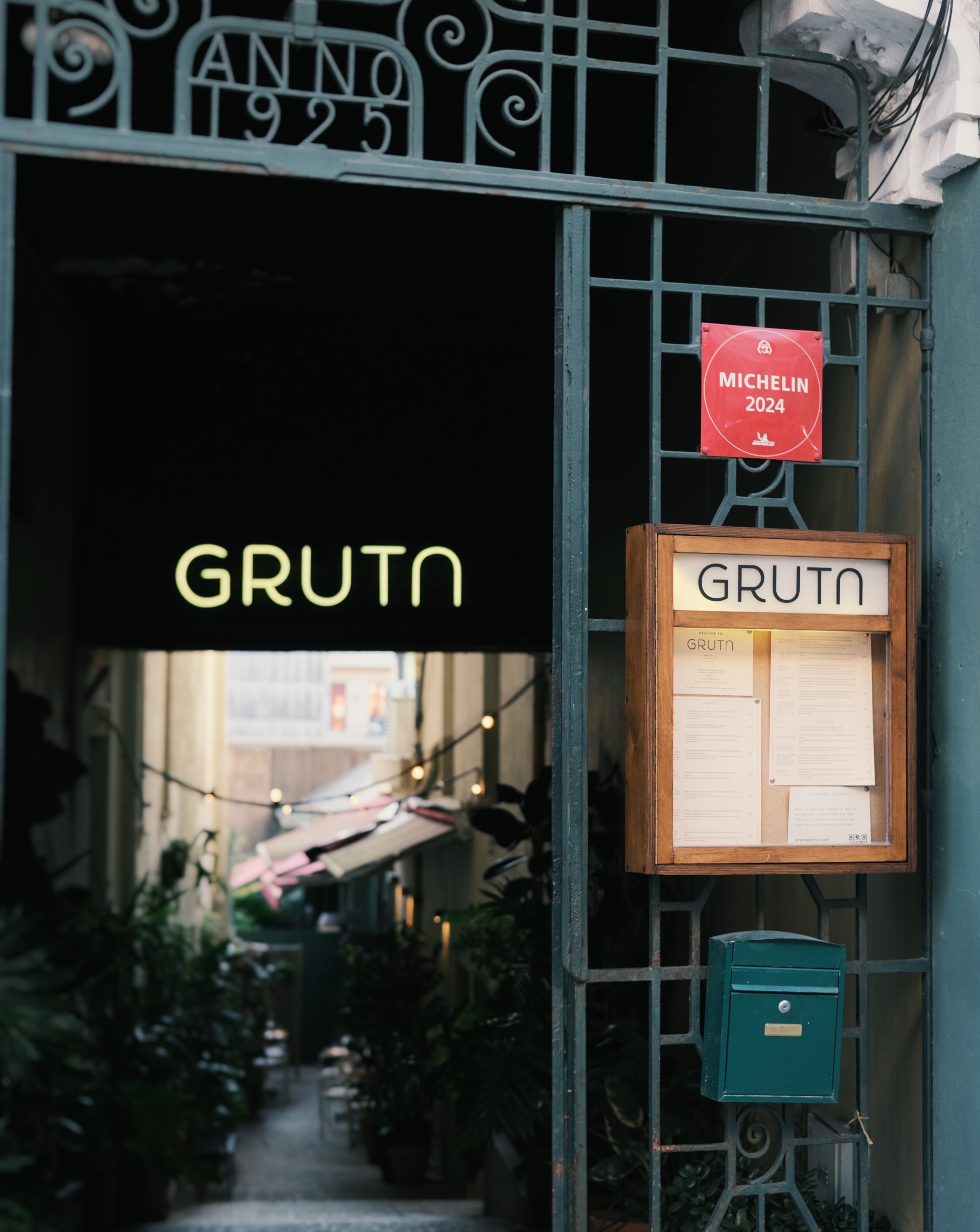 Esta Gruta no centro do Porto é uma passagem secreta (e deliciosa) para o Brasil desconhecido