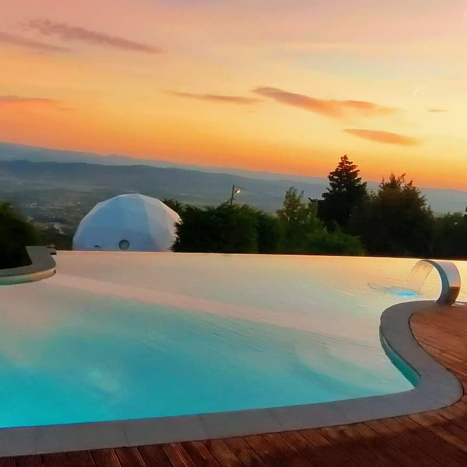 Este glamping fica no centro de Portugal e é um sonho a mais de 900 metros de altura