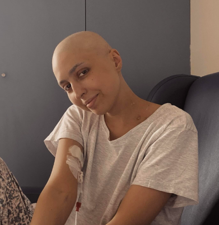 Jovem de 23 anos lança apelo nas redes sociais e acusa médicos de desistirem do seu caso. “Para eles, estou morta”