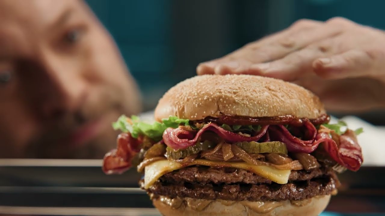 Ir à Bósnia sem sair do País é possível com o novo hambúrguer do Burger King, assinado pelo chef Ljubomir