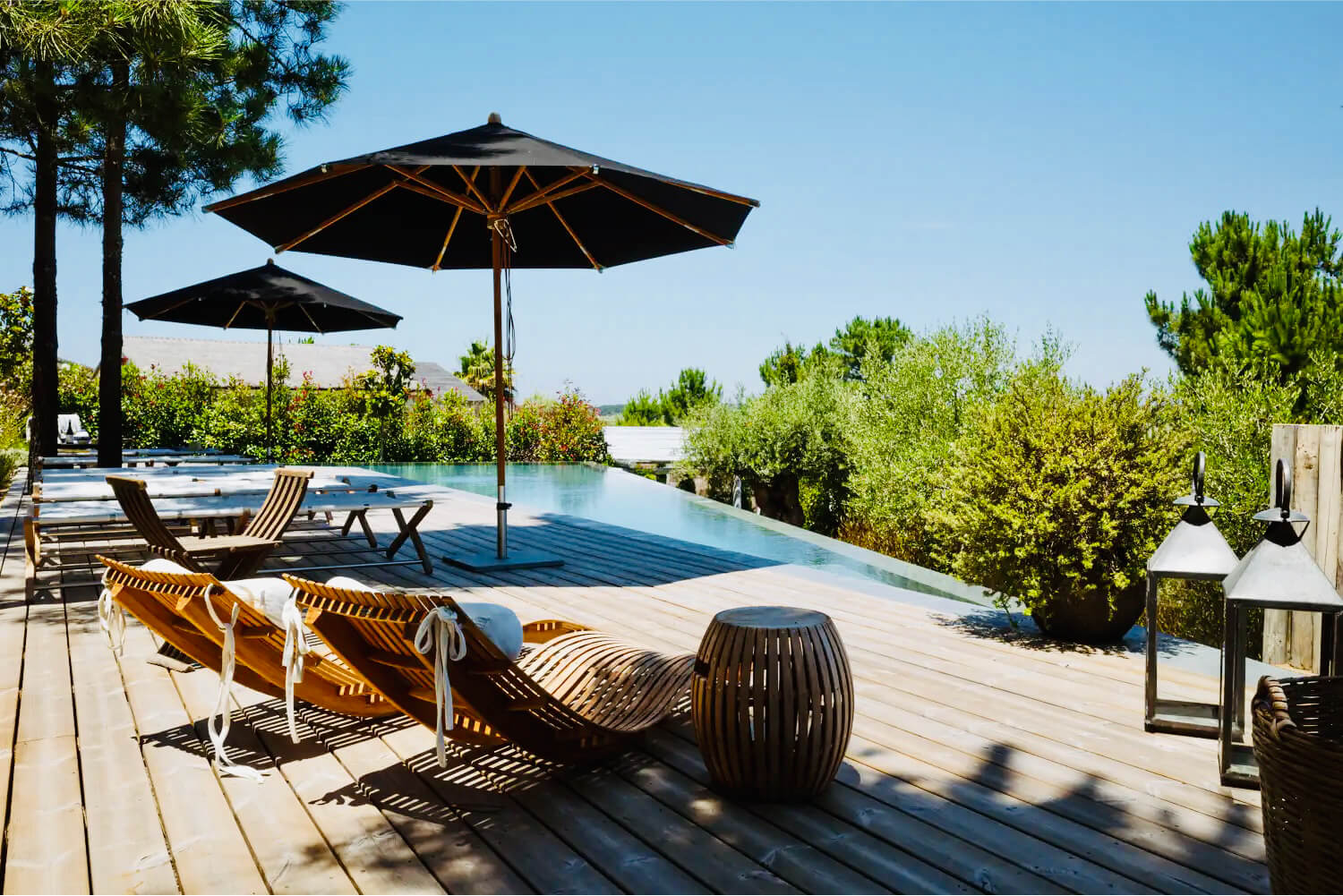 10 tipos de lavanda e uma piscina infinita. Na Cabana Lavanda tudo cheira a férias relaxadas