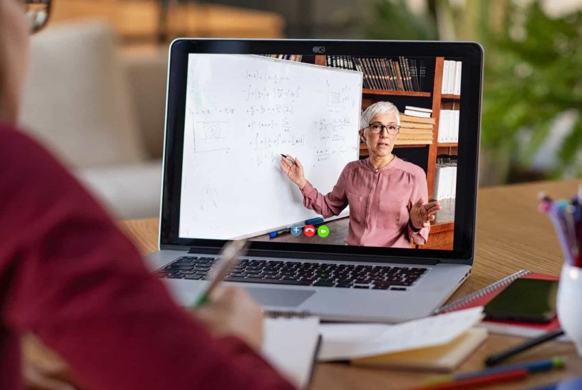 Estudo revela que professores do ensino básico e secundário têm poucas competências digitais