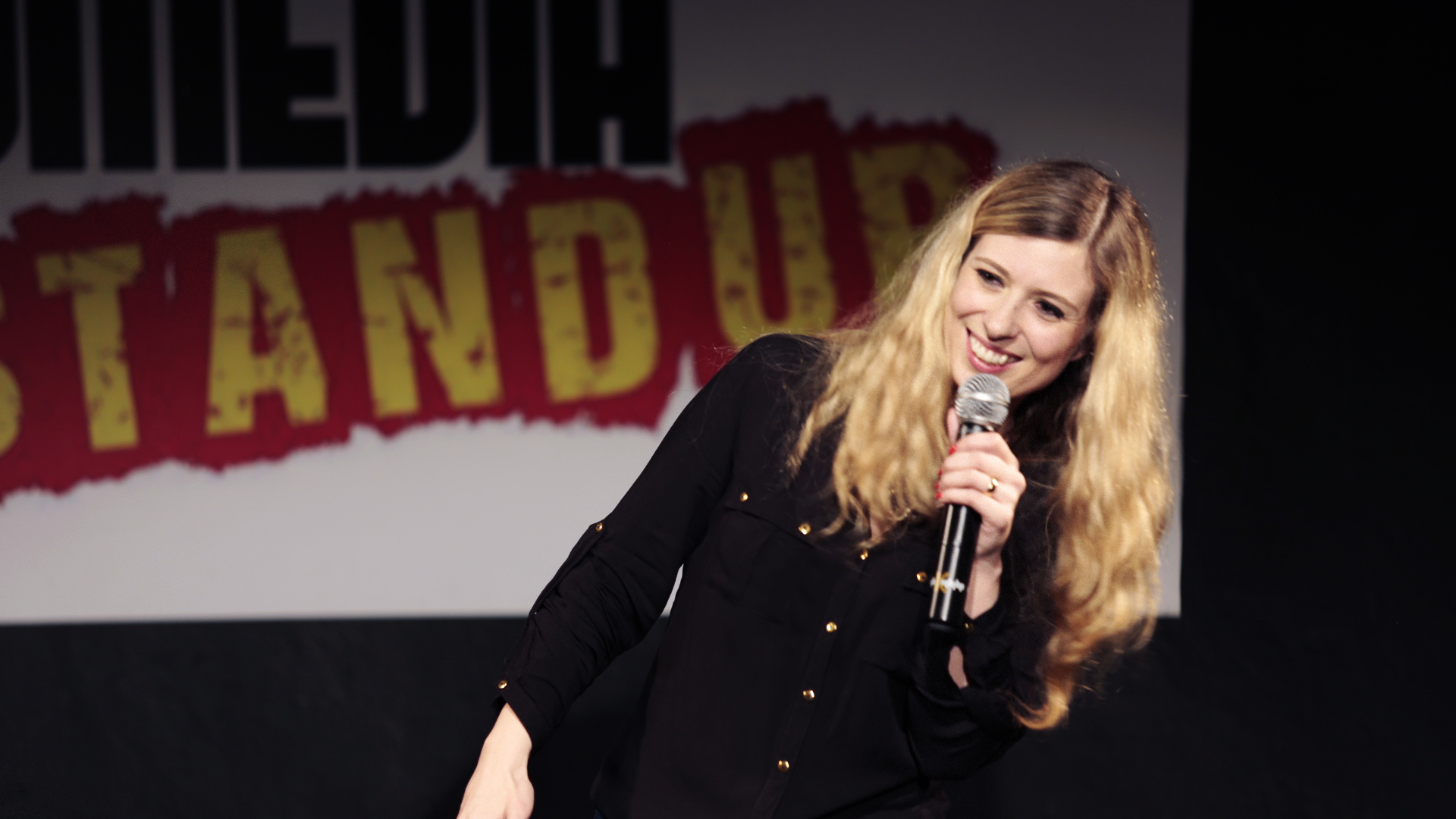 Vem aí um novo espetáculo de comédia com roasts e sessões de improviso