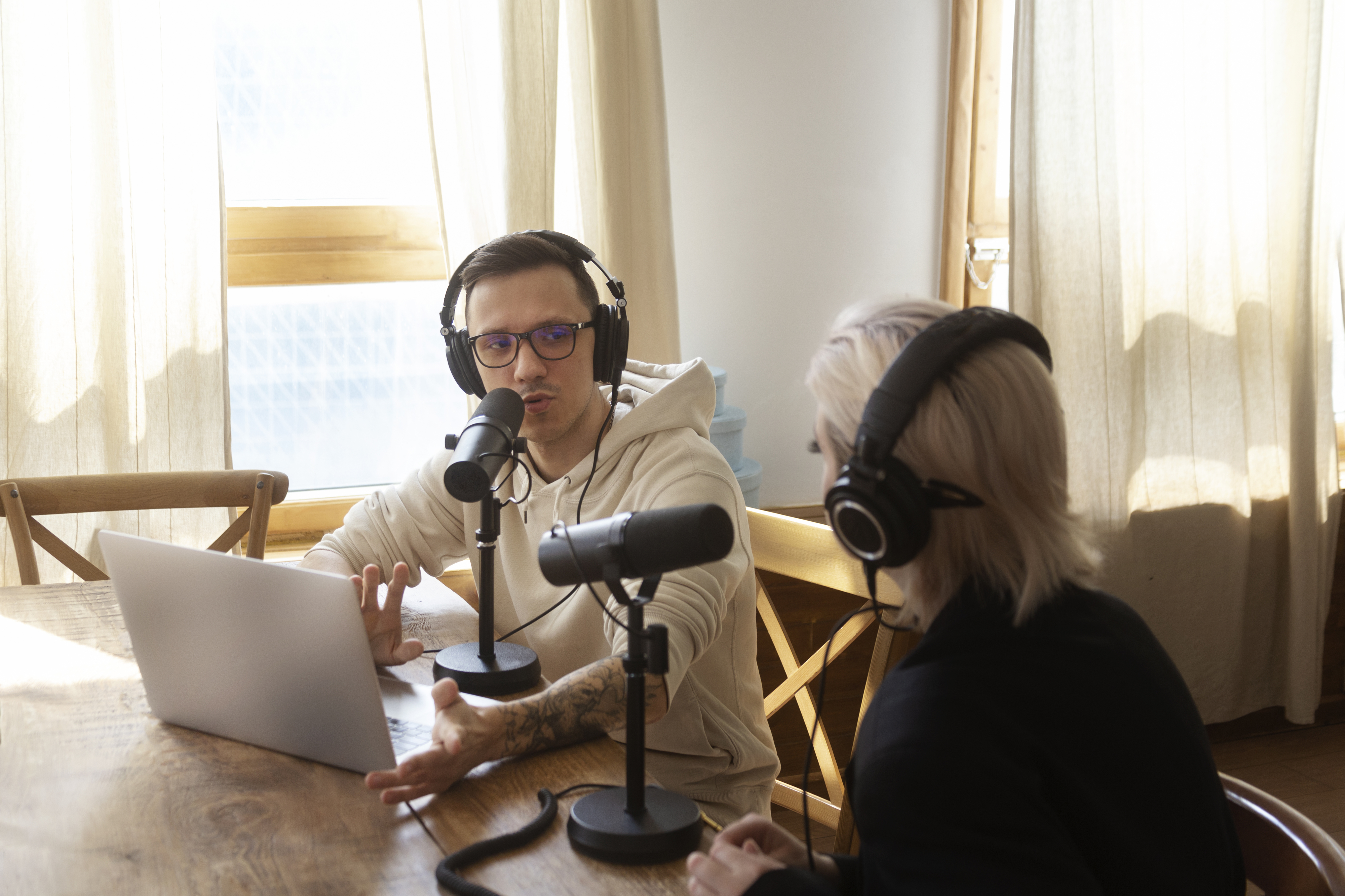 Sem tempo para ouvir os seus podcasts favoritos? Podlettr envia um resumo de tudo por email