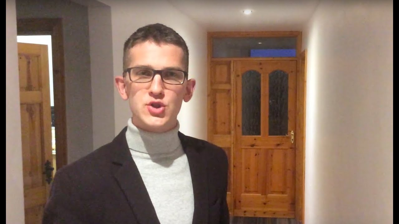 Professor recusa-se a usar género neutro de estudante e acaba preso