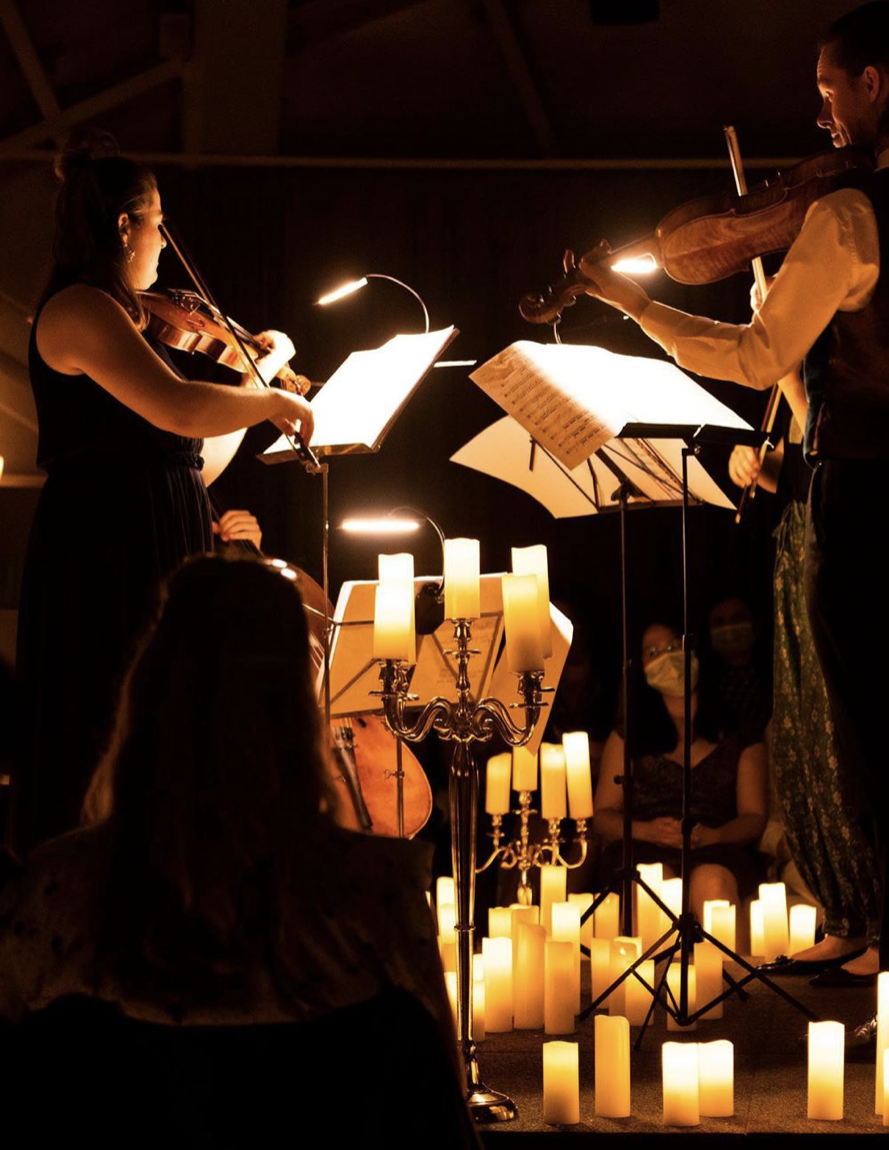 Há concertos de música clássica à luz das velas no Porto