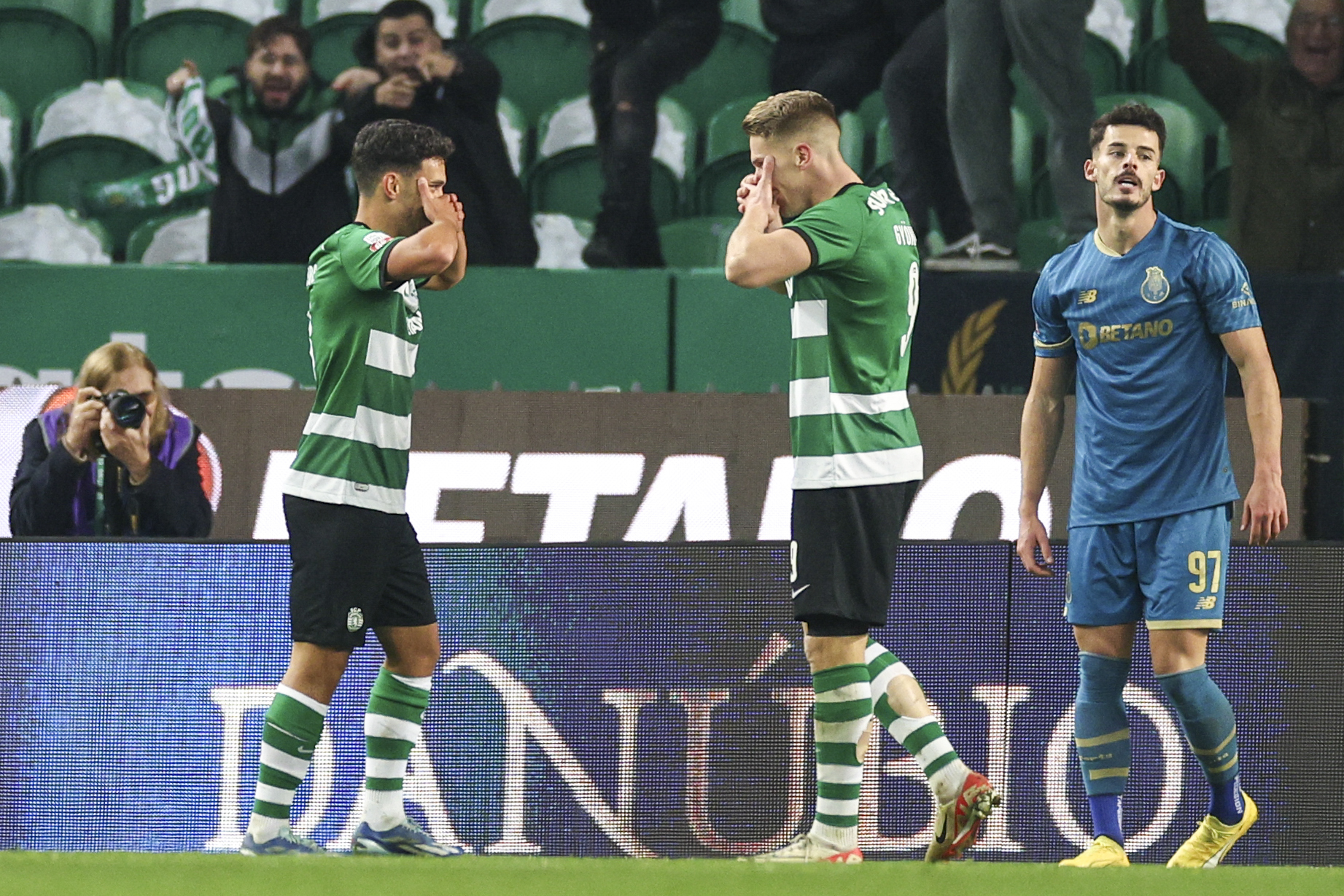 Amorim poupou Gyokeres no primeiro jogo à porta aberta do Sporting