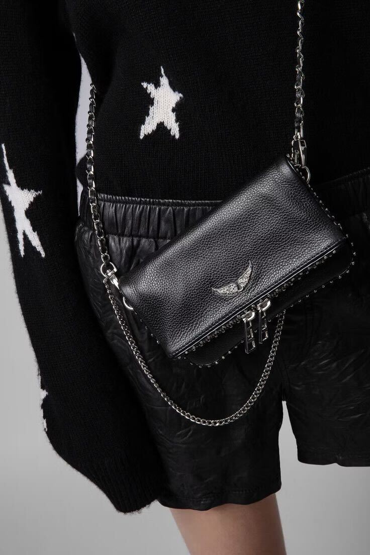 Já pode ter os acessórios favoritos das fashionistas sem deixar um rim neste novo outlet