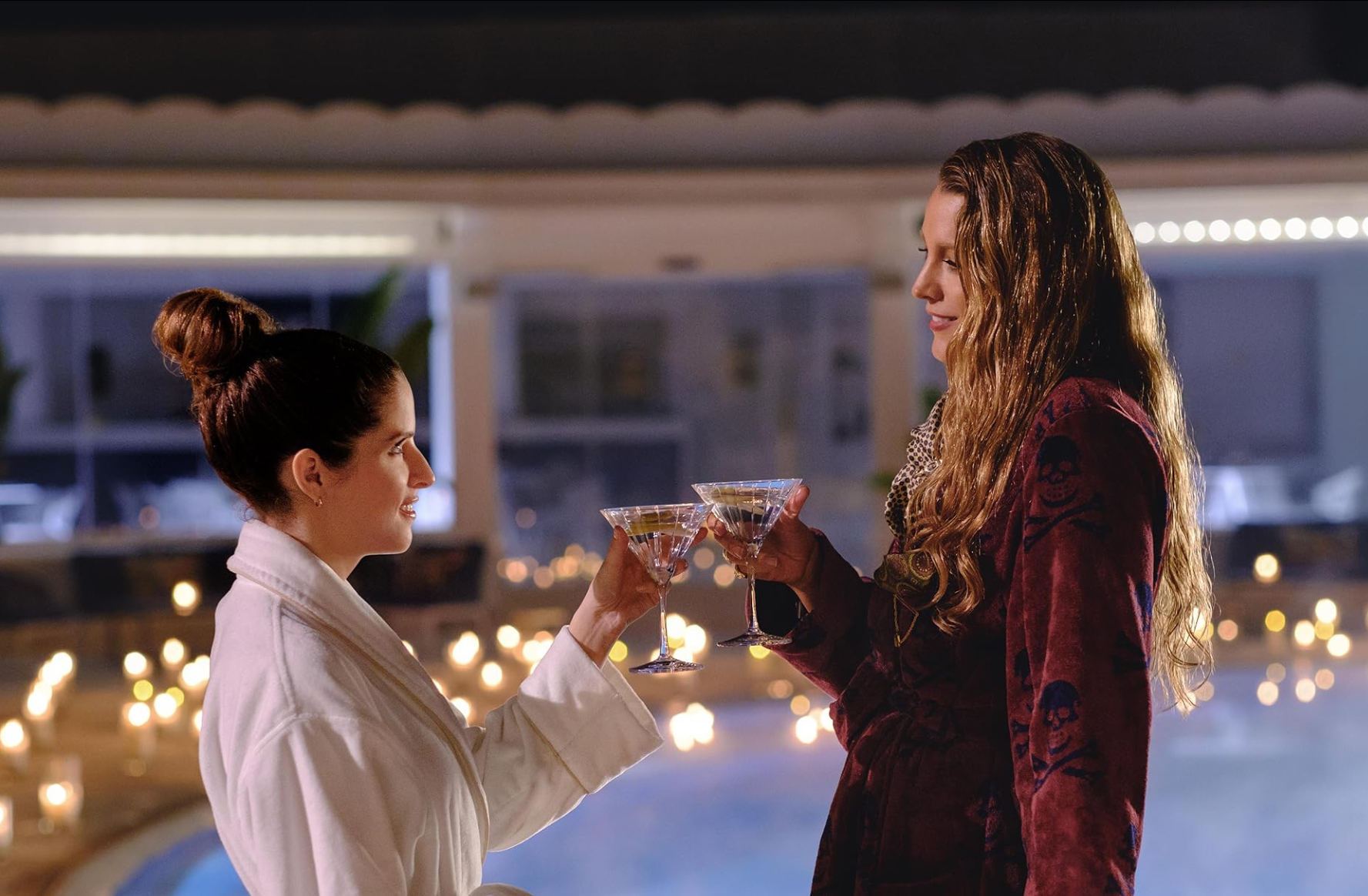 Já pode ver “Outro Pequeno Favor” no sofá. Novo filme de Blake Lively e Anna Kendrick chegou ao streaming