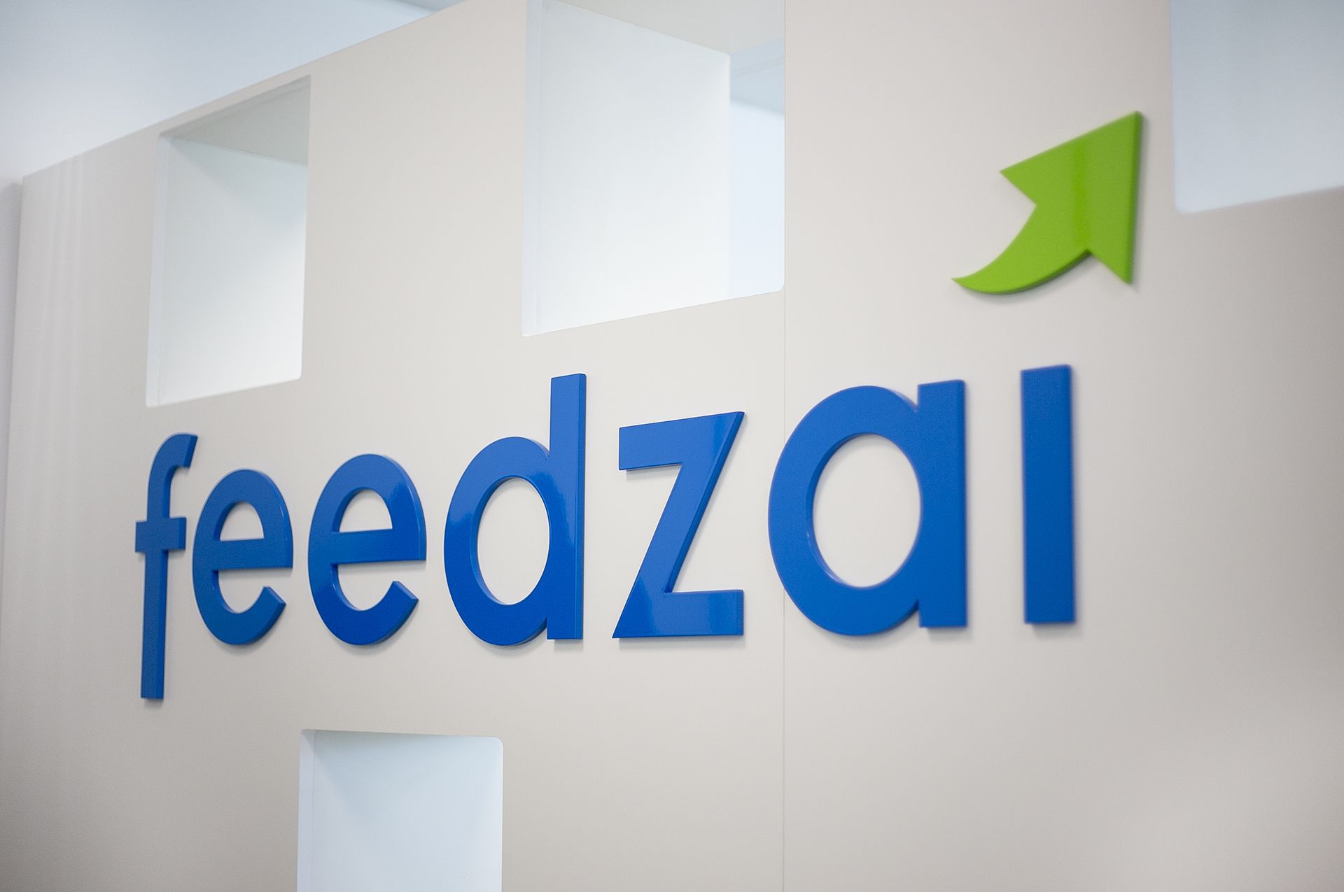 Feedzai usa IA generativa para detetar fraudes no WhatsApp, SMS e email