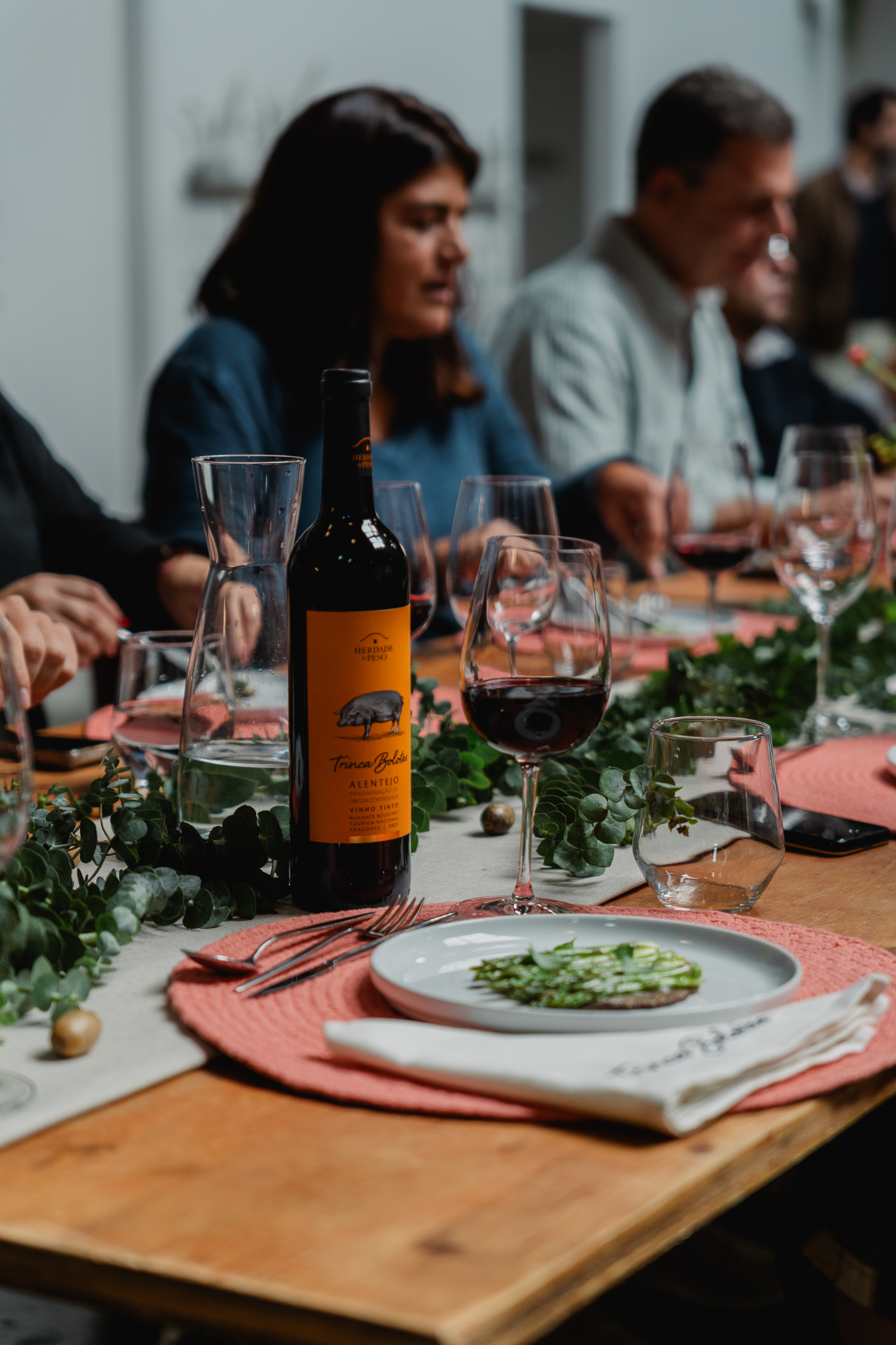 Joana Barrios mostra como a bolota é um superalimento perfeito para fazer pão, bolachas ou bolos. Veja como