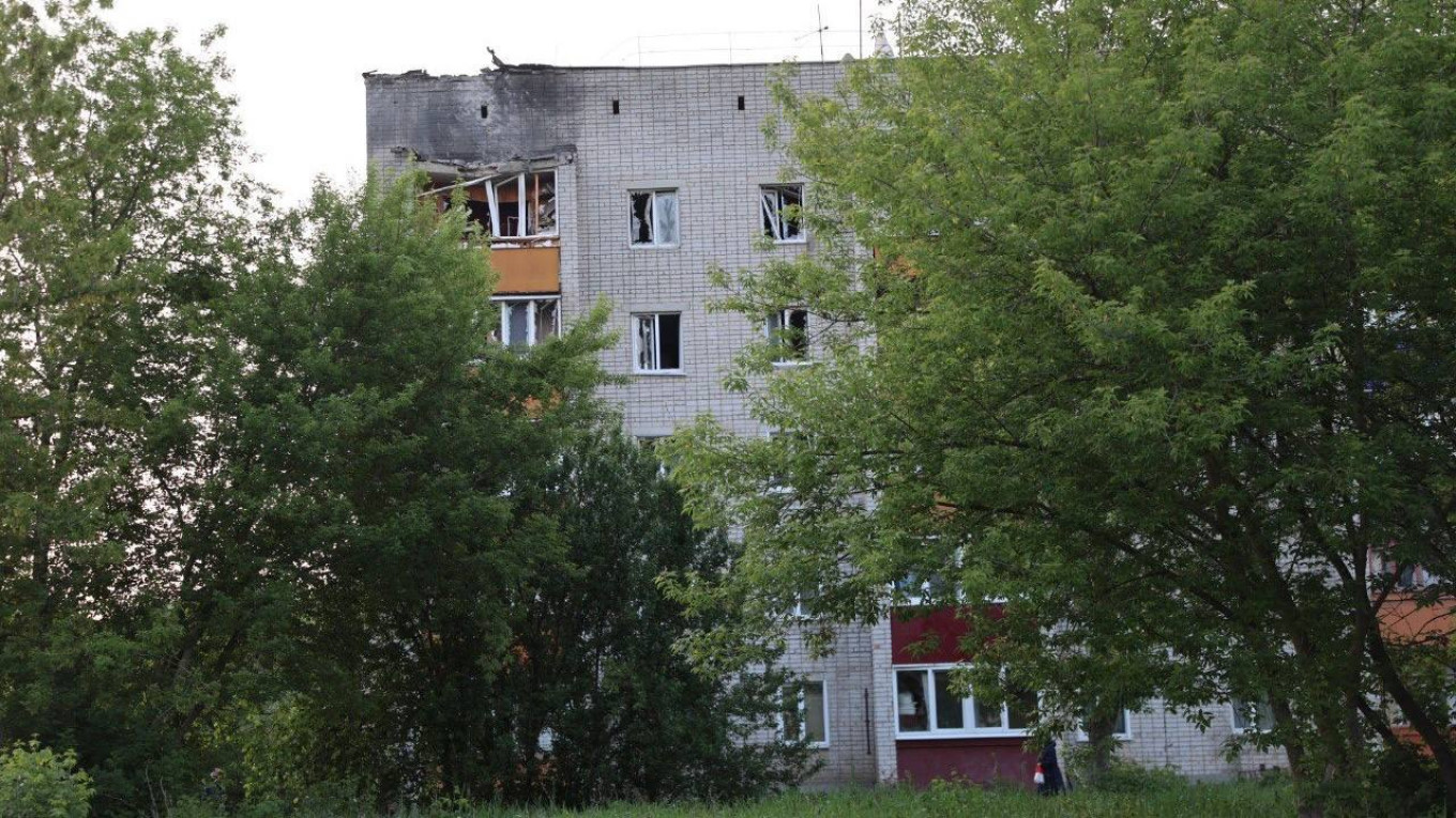 Ucrânia lança ataque massivo de drones contra a Rússia. Aeroportos em Moscovo paralisados