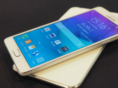 Veja as fotos da nova cara de Anitta, que continua a dar polémica. Cantora mudou (e muito) ao longo dos anos