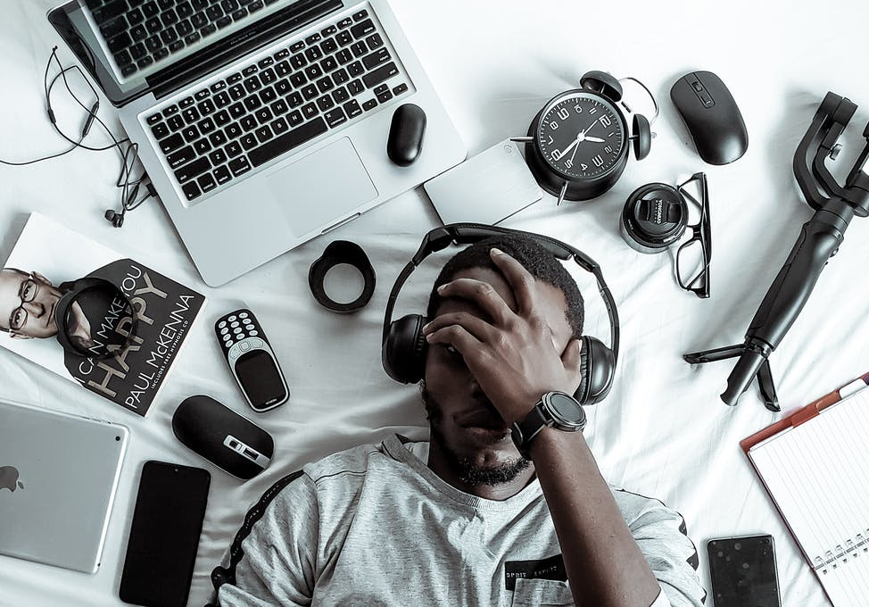 Como é o seu bem estar digital e de que forma a tecnologia influencia a sua vida?