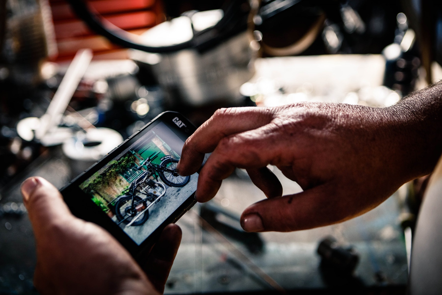Passou a noite sem dormir? Disfarce o rosto cansado com estas máscaras de olhos a partir de 2,99€
