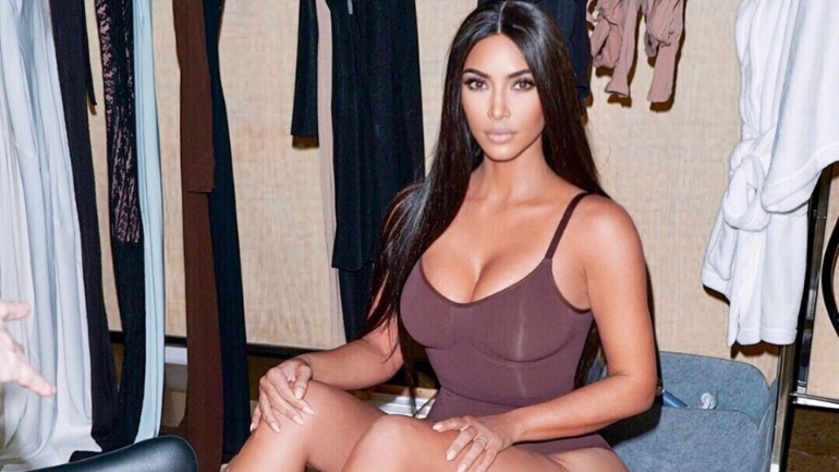 Kim Kardashian vai mudar o nome da sua marca de lingerie