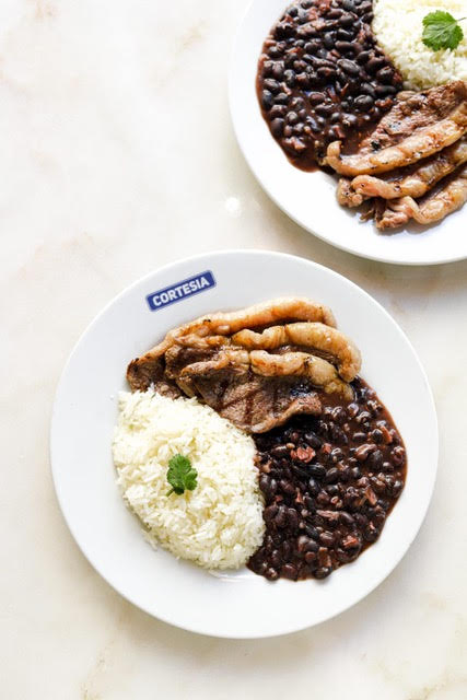 Um restaurante para comer em casa. As carnes grelhadas do Cortesia, em Lisboa