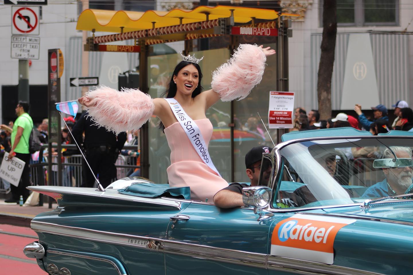 Lace Monroe é a primeira mulher transgénero a ganhar concurso Miss San Francisco (e a segunda em competição local)
