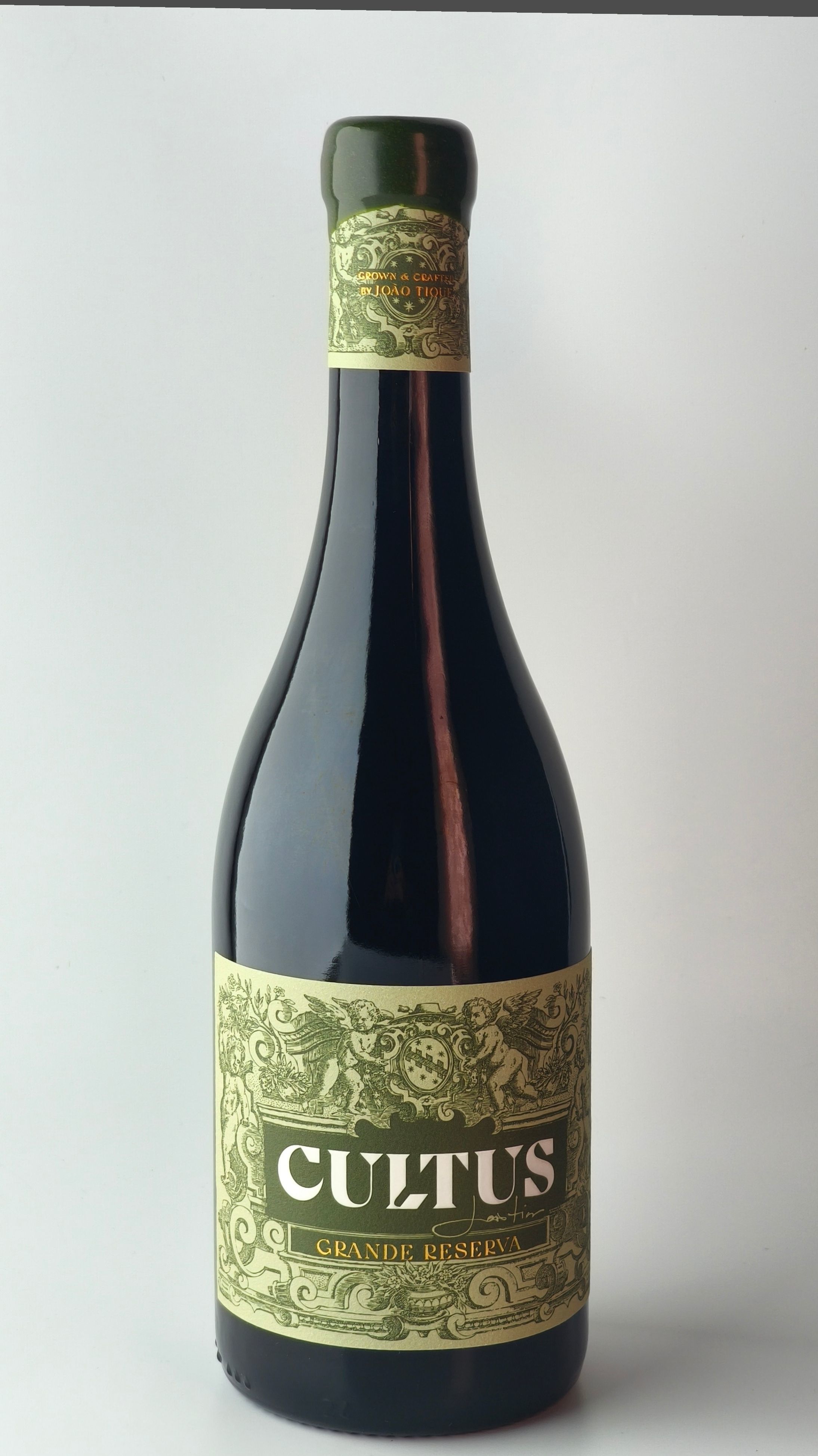 Cultus Grande Reserva. Este novo vinho português é raro, custa 200€ e vem do Alentejo