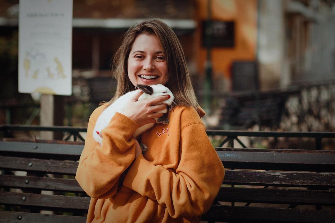 Ana Catharina sofre pela coelhinha Xuxa. Mascote do “BB2020” luta contra doença crónica