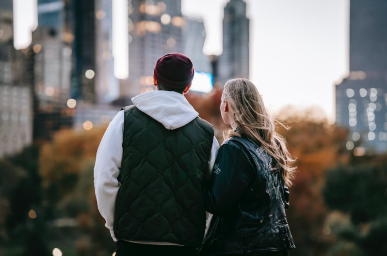 Será que já foi vítima de “frog-ization” sem saber? Conheça o novo termo do mundo dos dates