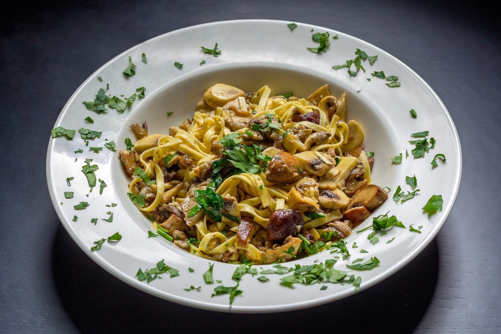 Cogumelos na pizza, na massa e em todo o lado. O restaurante do chef Sergio Crivelli tem novidades