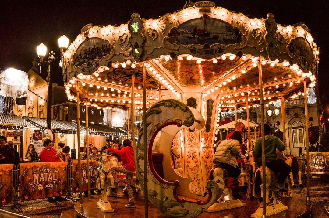 Pistas de gelo, tasquinhas e desfiles. 5 mercados de Natal mágicos para visitar em dezembro