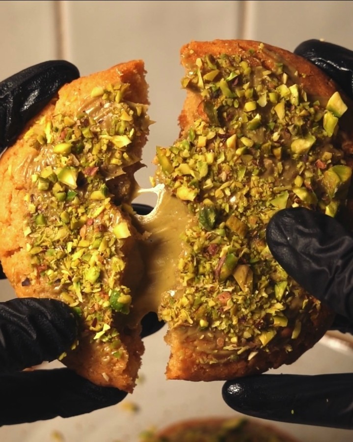 Monkey Brain. Novo spot de Lisboa tem milkshakes proteicos e uma cookie de pistácio (muito) recheada