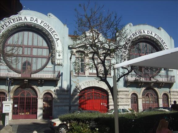 Campos de padel, adega de vinhos e até uma discoteca. Saiba tudo sobre o 8 Marvila, o novo espaço artístico de Lisboa