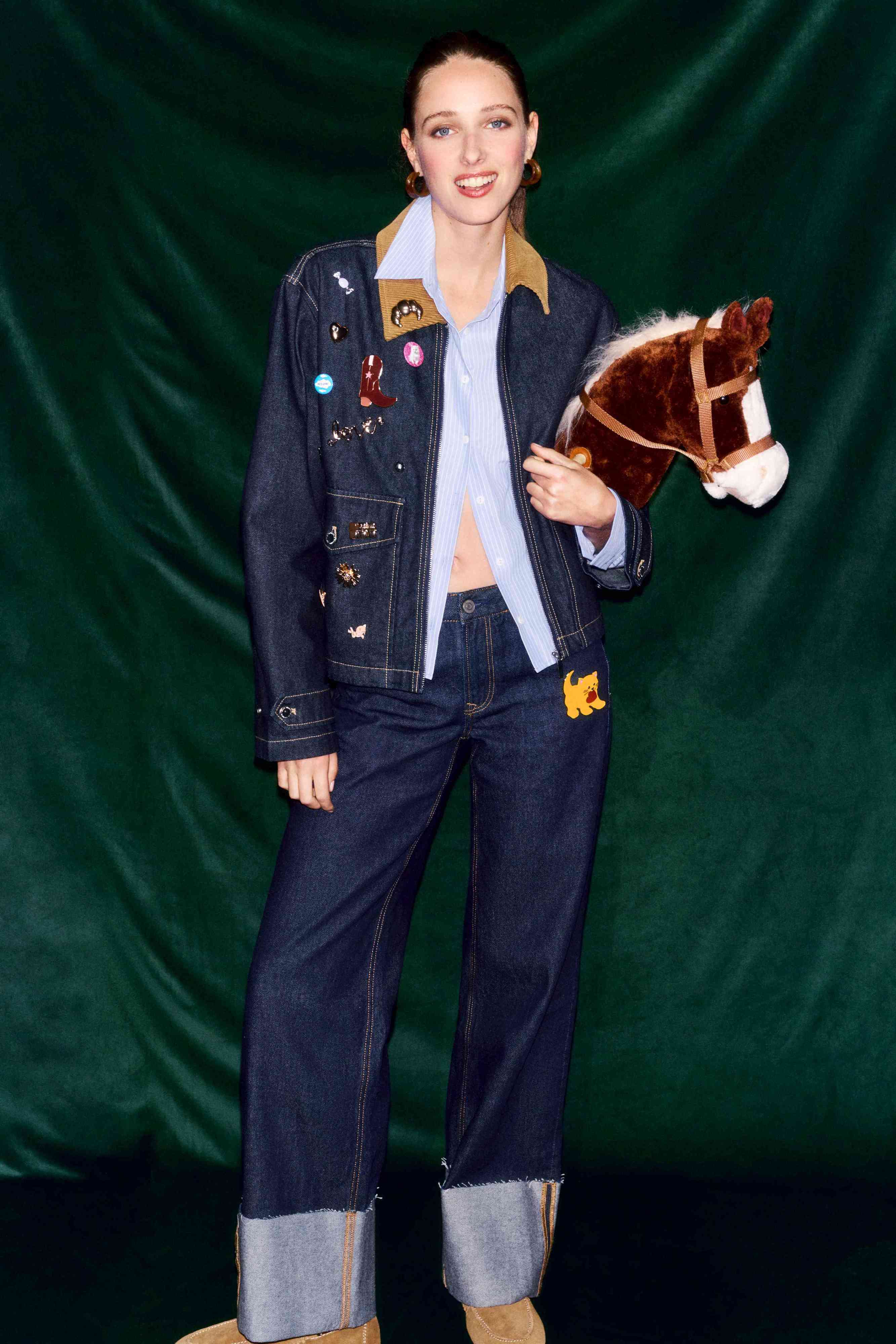 10 peças de ganga que já nos fazem sonhar com a nova coleção da Stradivarius (e são personalizáveis)