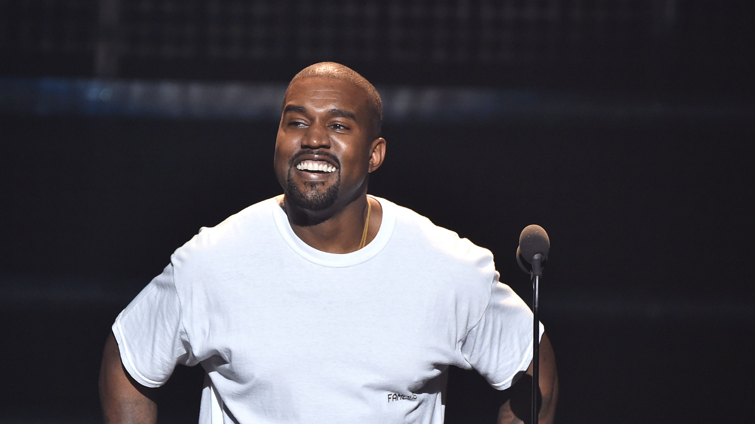 Kanye West pediu aos seus colaboradores que não fizessem sexo antes do casamento