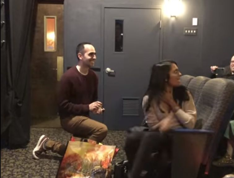 Homens românticos, desistam. Este é o pedido de casamento mais original (e trabalhoso) de sempre