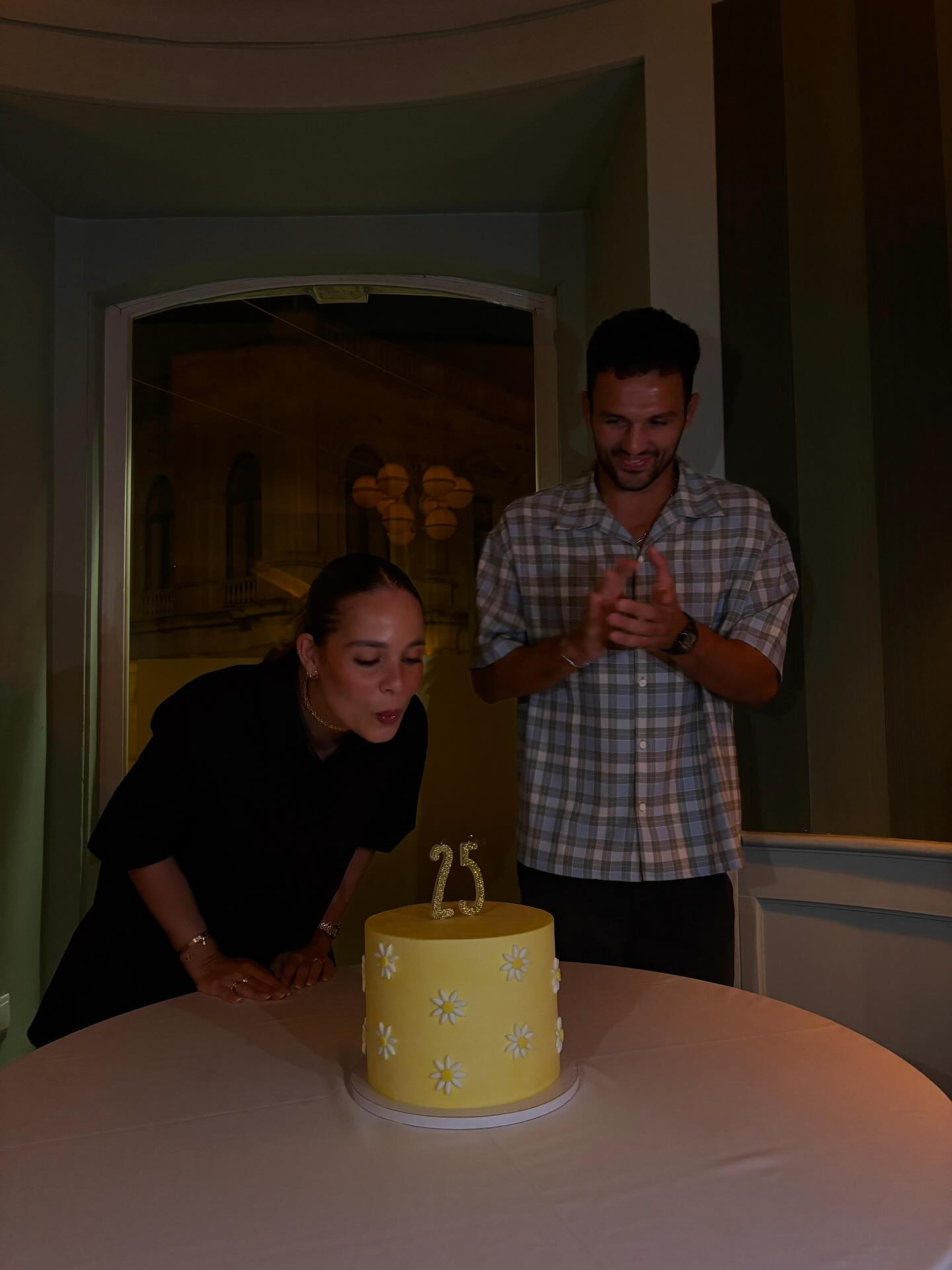 Craques da Seleção e namoradas jantam em famoso restaurante lisboeta. Saiba qual (e veja as fotos)