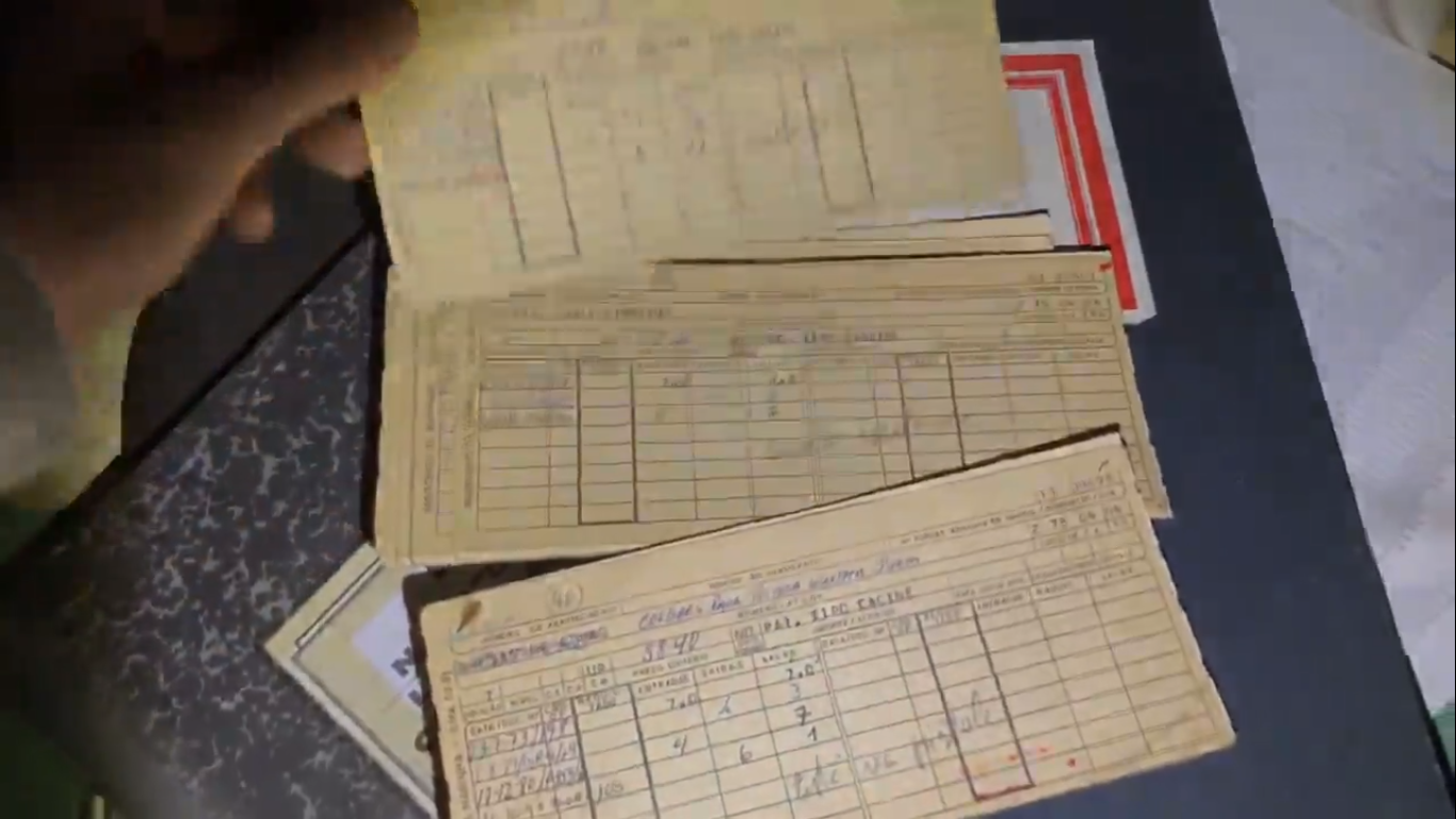 Jovens invadem navio da Marinha, mexem em documentos, filmam tudo e partilham na internet